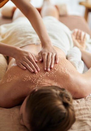 Scrub Aromatico + Massaggio Completo